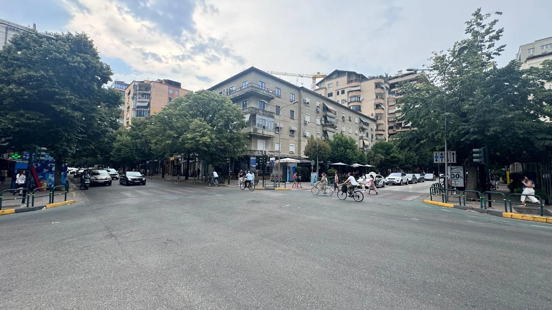The Hidden Gem Of Blloku Apartamento Tirana Albânia