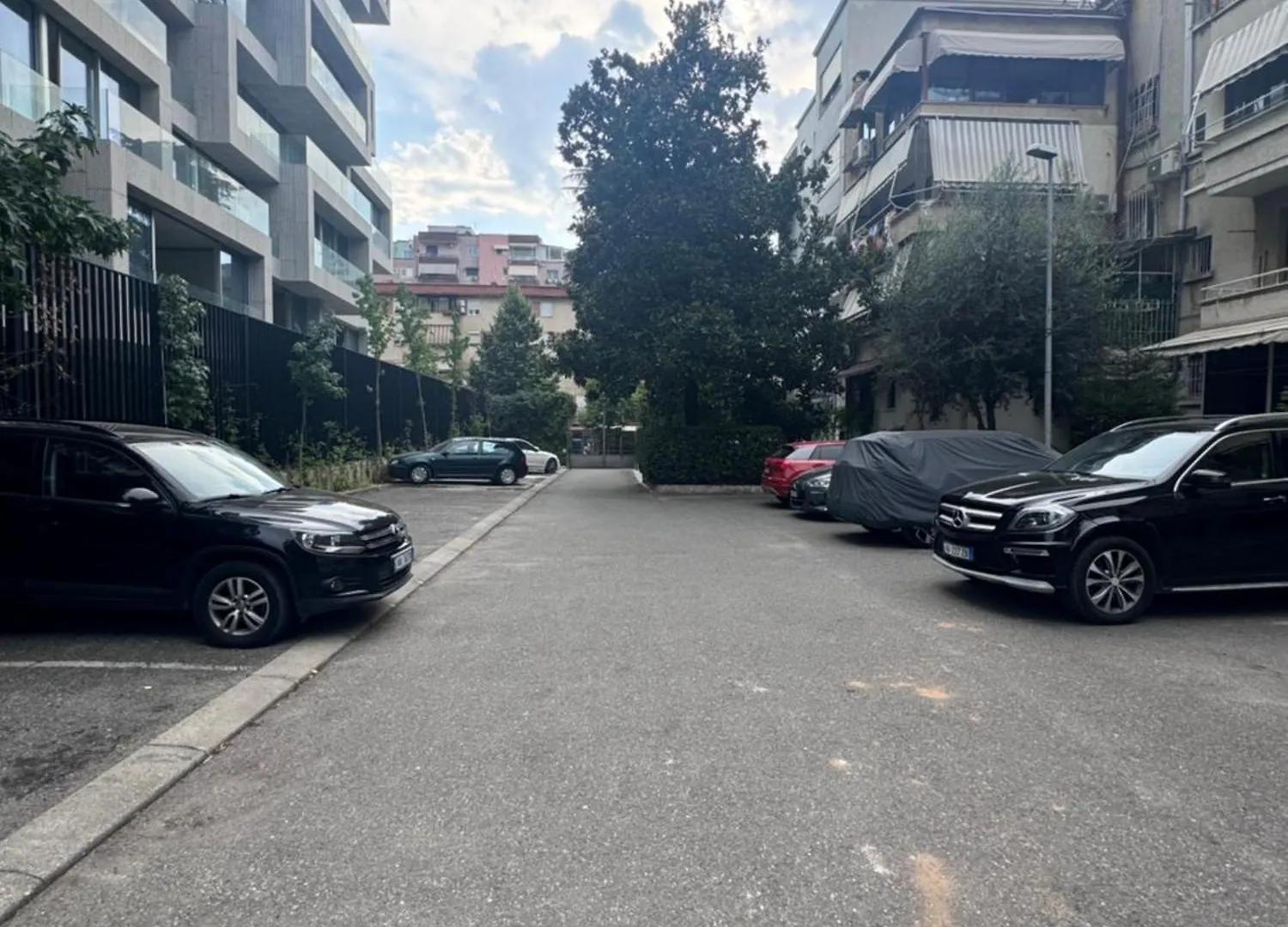 The Hidden Gem Of Blloku Apartamento Tirana